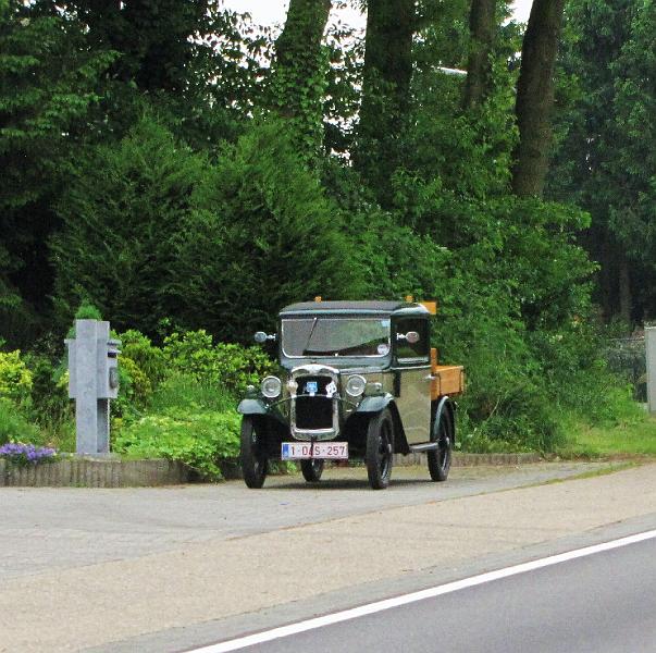 MG & Oldies Happening (91).JPG